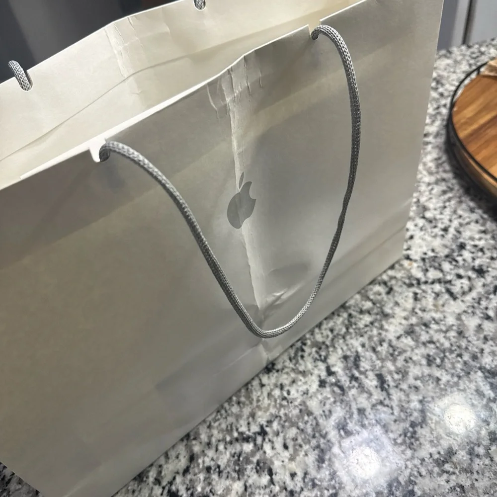 Apple White VR AR Headset with Integrated Display